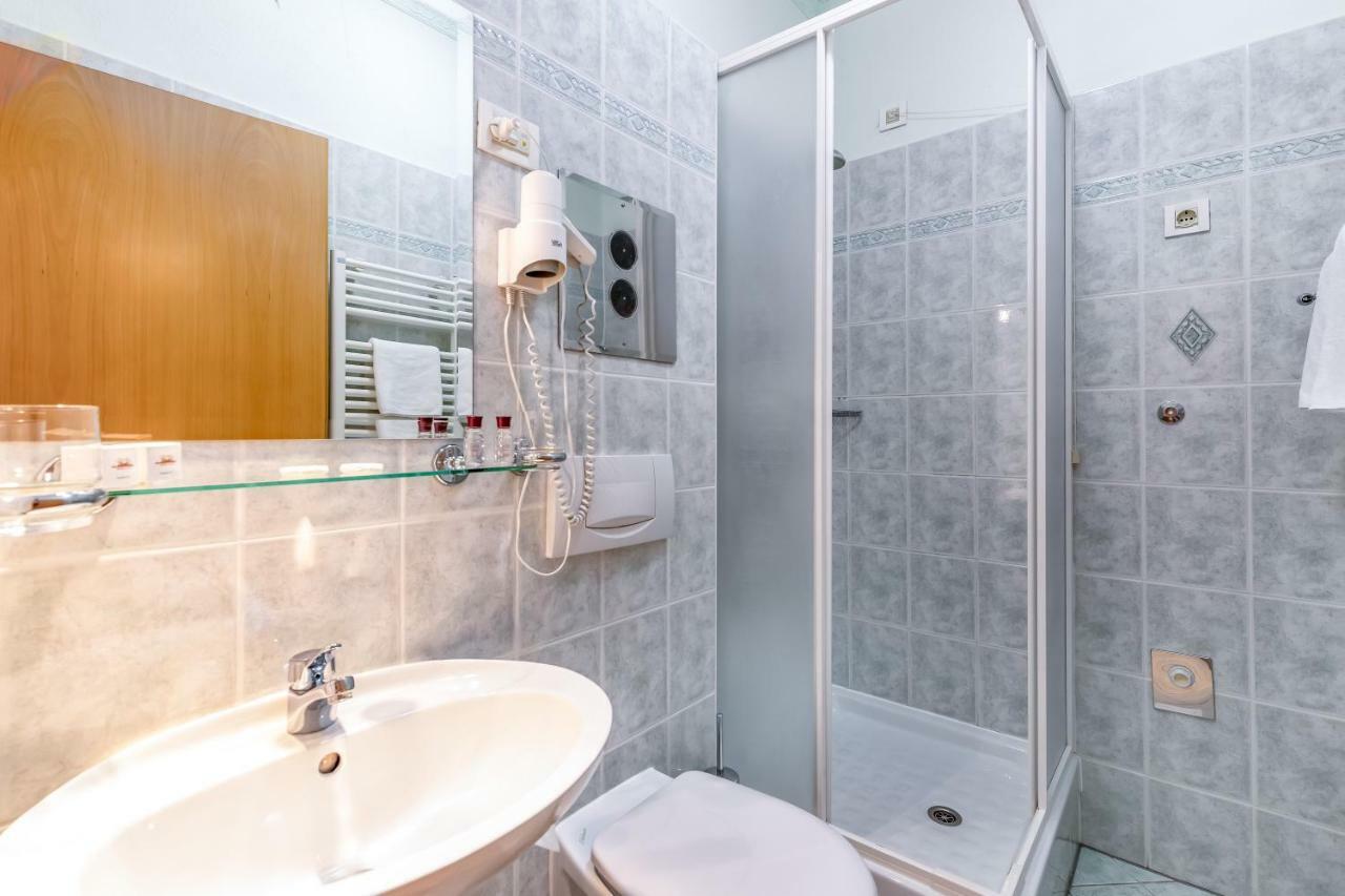 Hotel Galeb Opatija Eksteriør bilde